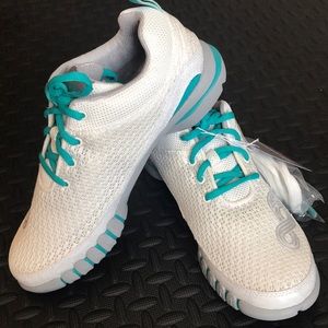 Ahnu Women’s Yoga Flex Sneaker Shoes - New